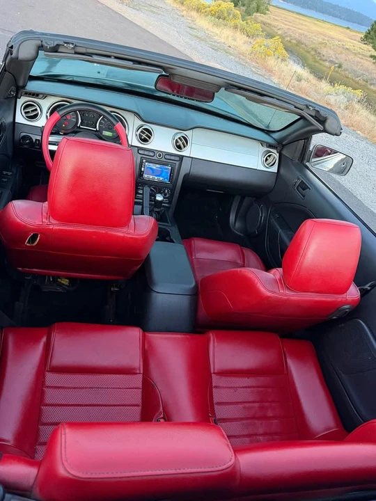 2005 Ford S197 Mustang GT - Image 10 of 12