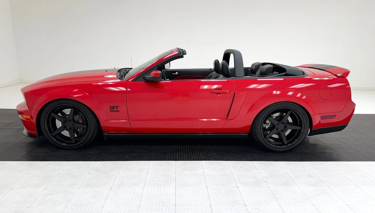 2005 Ford S197 Mustang GT - Image 4 of 31