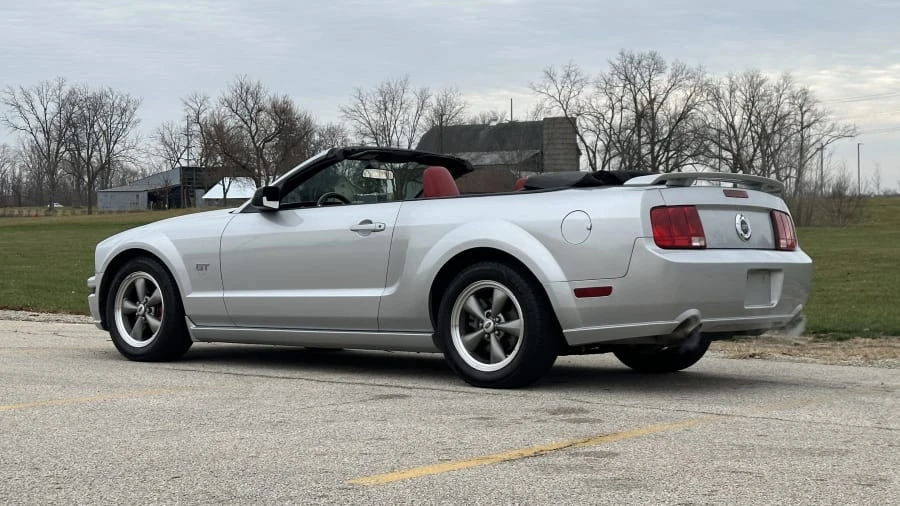 2005 Ford S197 Mustang - Image 3 of 31
