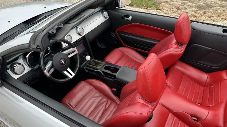 2005 Ford S197 Mustang - Image 20 of 31