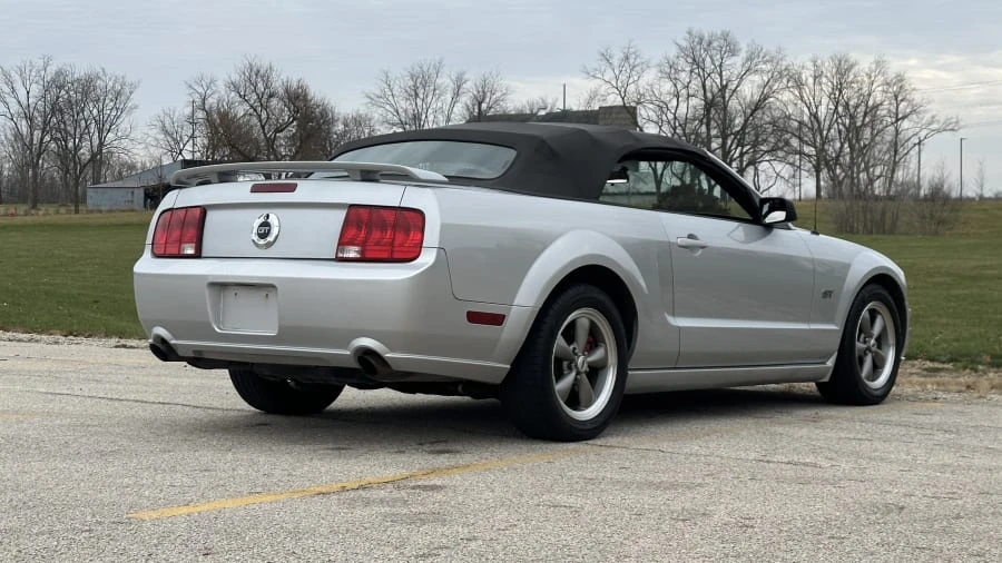2005 Ford S197 Mustang - Image 13 of 31