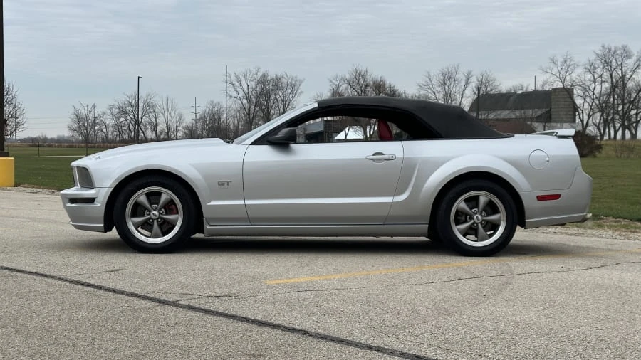 2005 Ford S197 Mustang - Image 8 of 31
