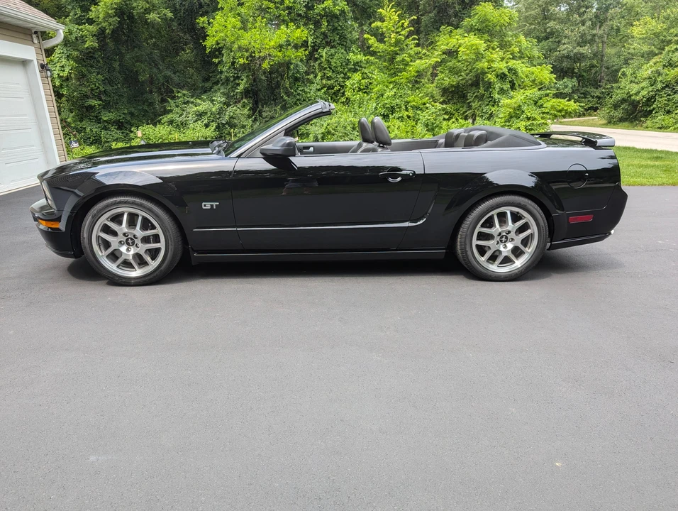 2005 Ford S197 Mustang - Image 7 of 31