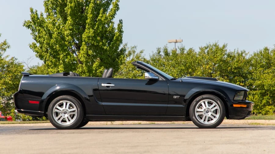 2005 Ford S197 Mustang - Image 8 of 13