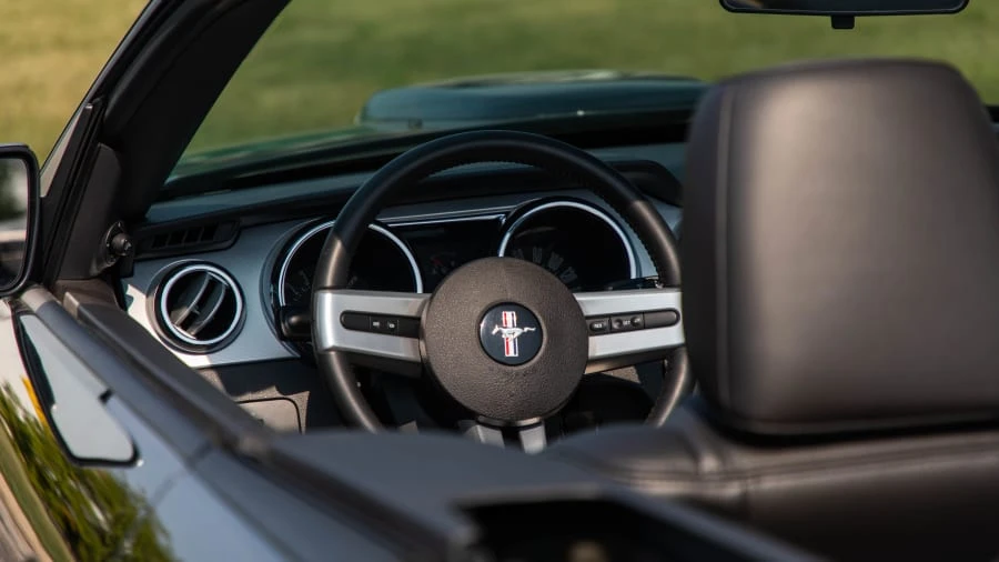 2005 Ford S197 Mustang - Image 9 of 13