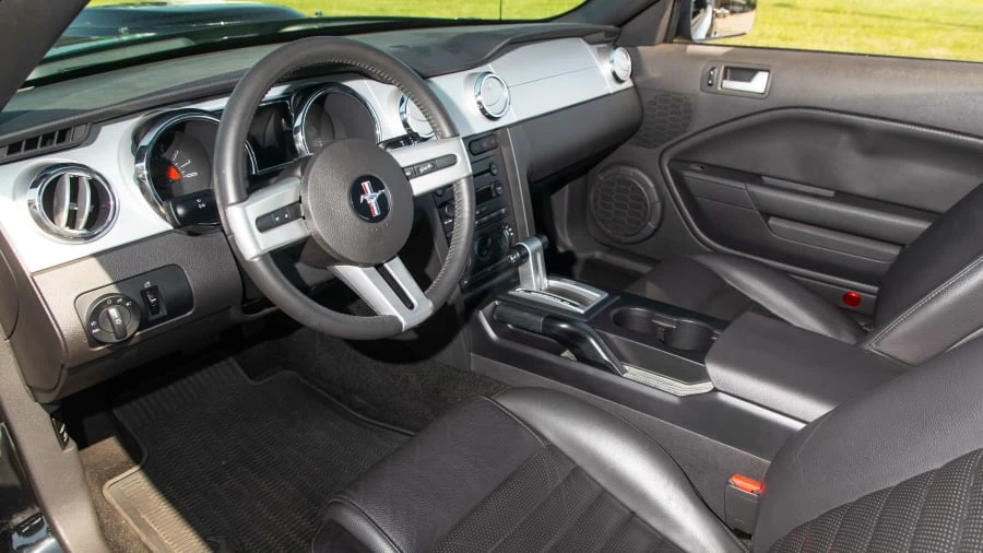 2005 Ford S197 Mustang - Image 4 of 16