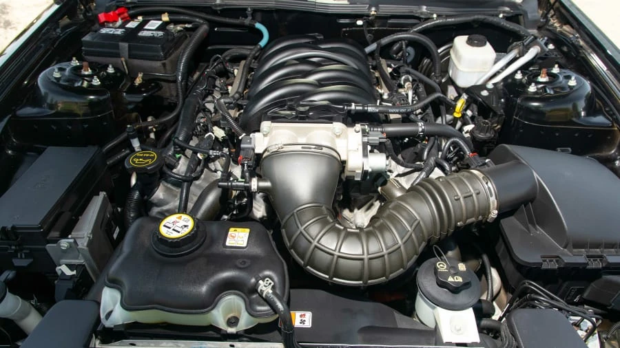 2005 Ford S197 Mustang - Image 10 of 16