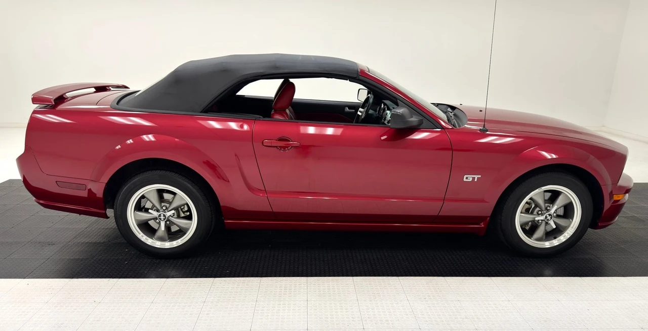2005 Ford S197 Mustang GT - Image 9 of 31