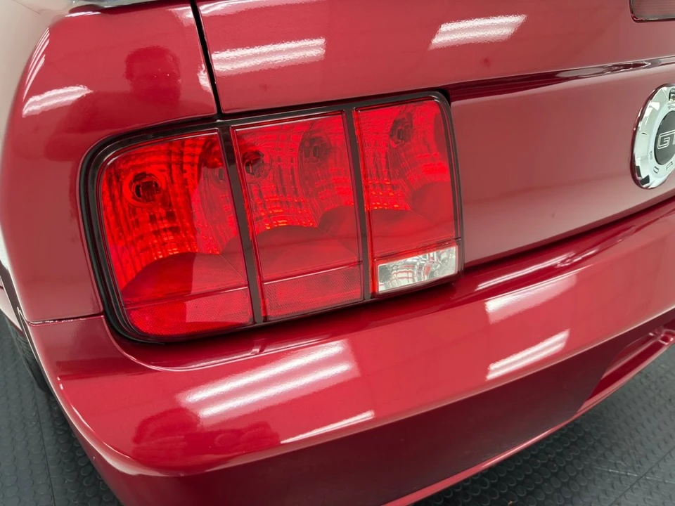 2005 Ford S197 Mustang GT - Image 23 of 31