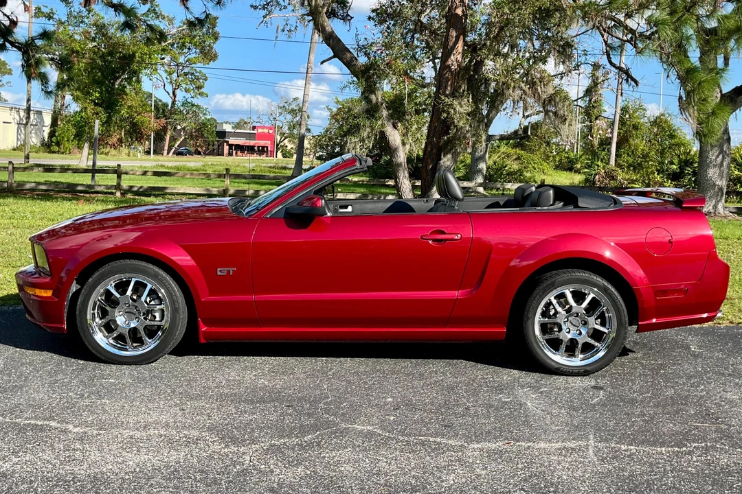 2005 Ford S197 Mustang - Image 3 of 31