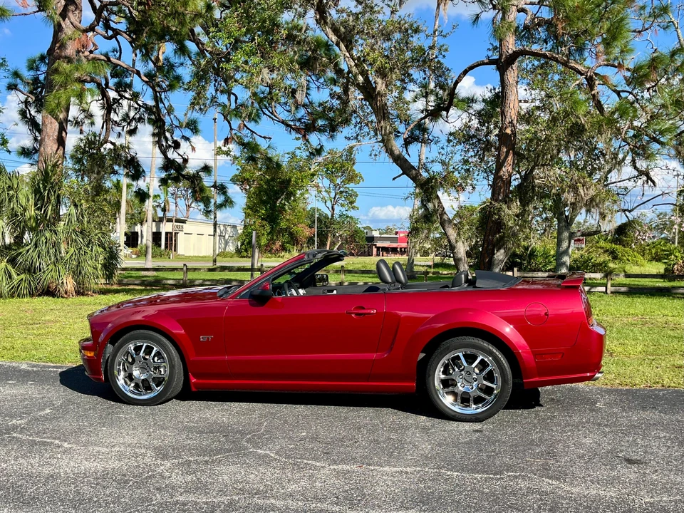 2005 Ford S197 Mustang - Image 8 of 31