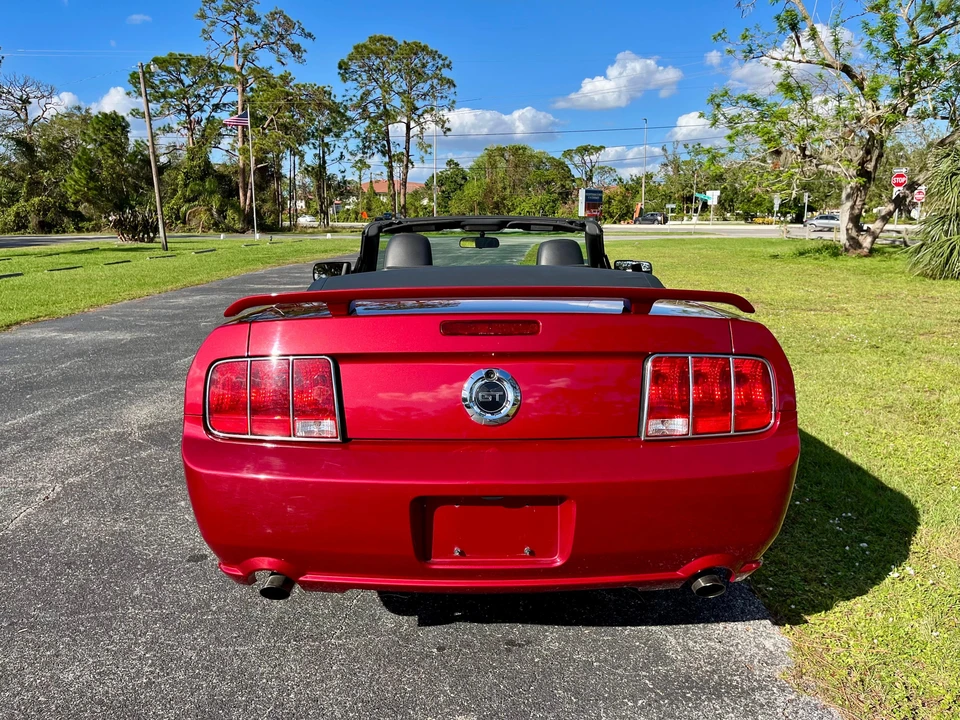 2005 Ford S197 Mustang - Image 11 of 31