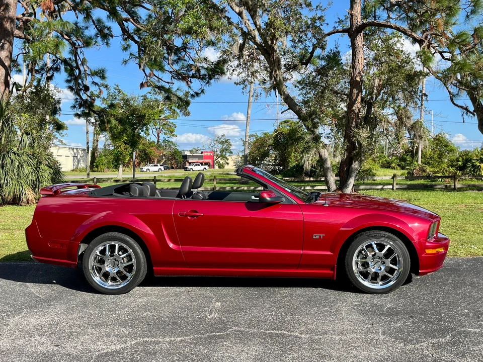 2005 Ford S197 Mustang - Image 12 of 31