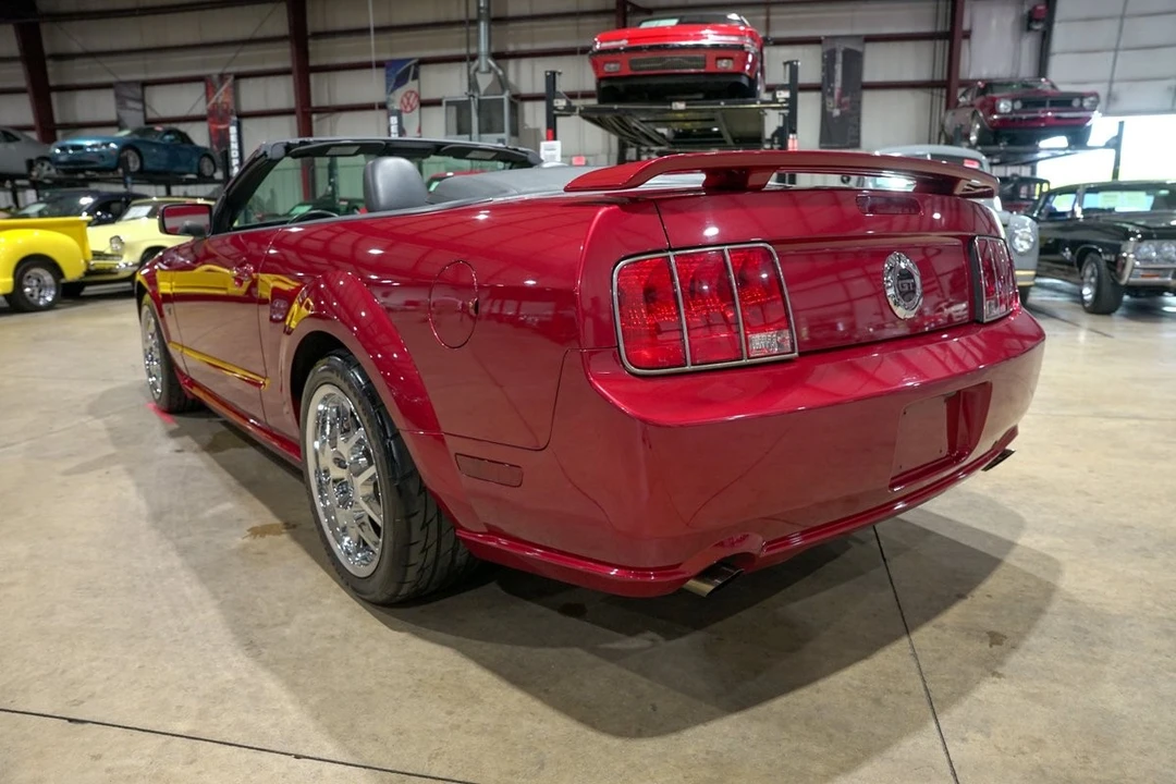 2005 Ford S197 Mustang GT - Image 6 of 31
