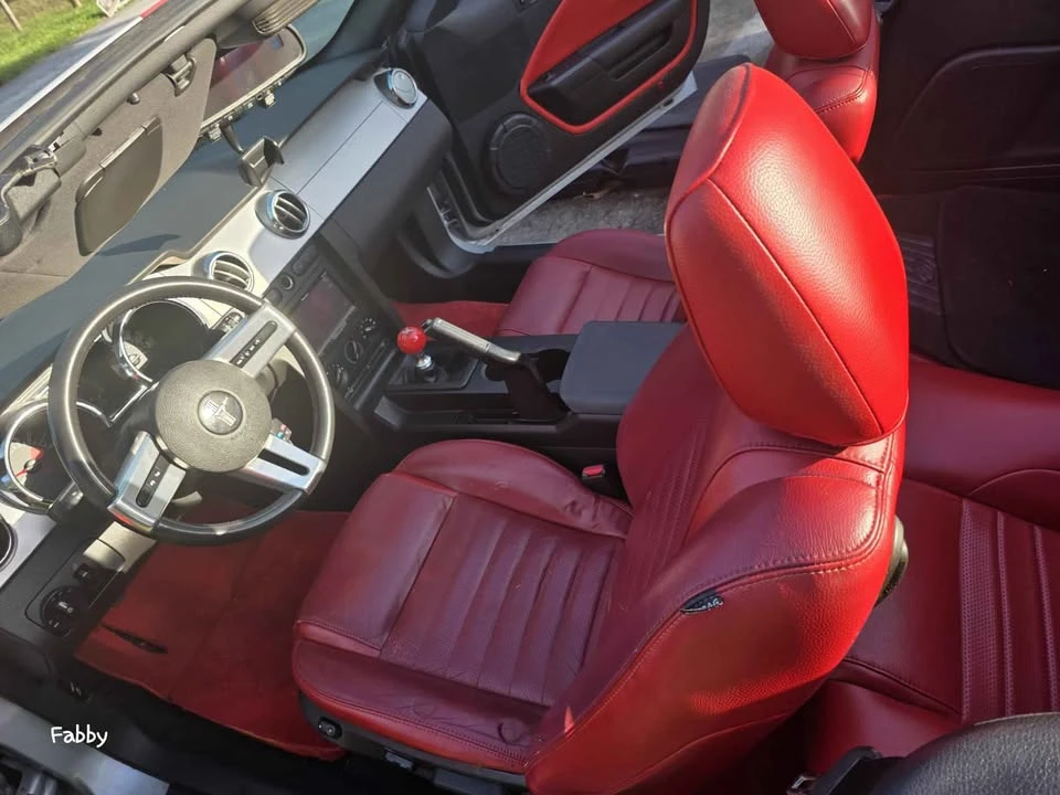 2005 Ford S197 Mustang GT - Image 10 of 12