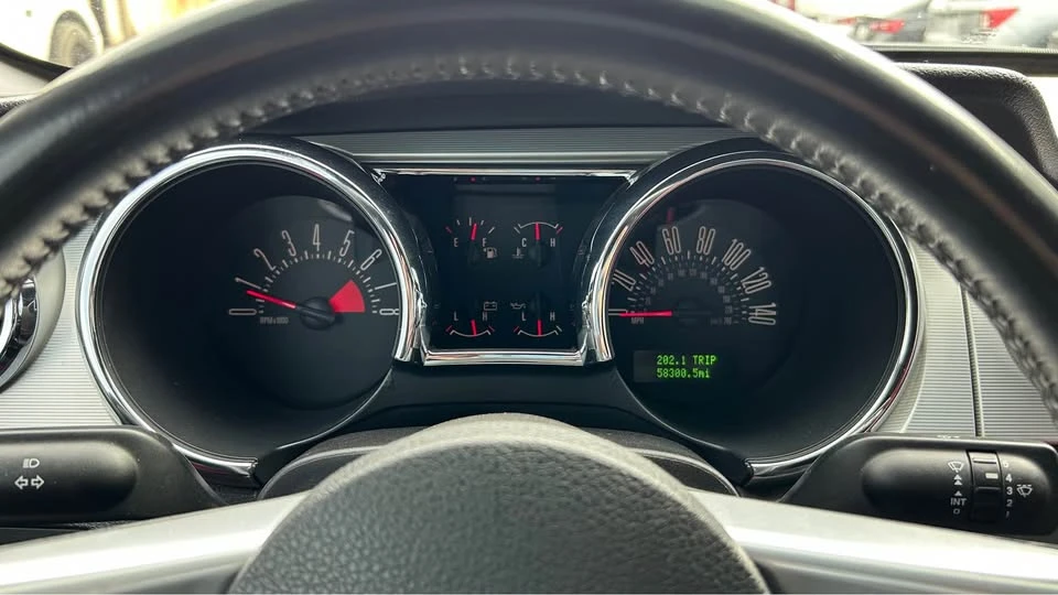 2005 Ford S197 Mustang GT - Image 10 of 13