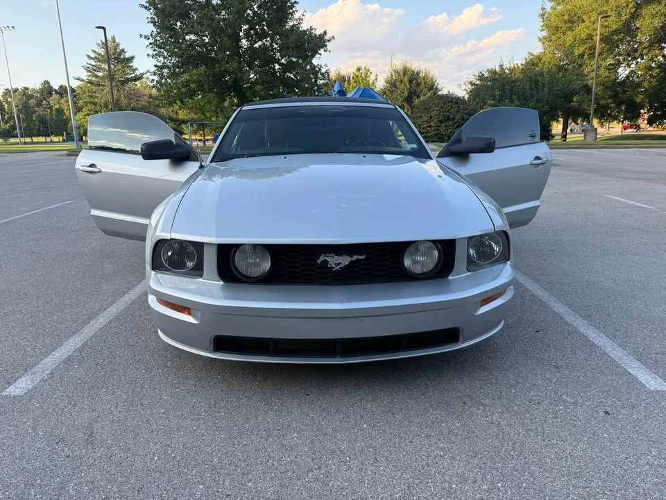 2005 Ford S197 Mustang GT - Image 2 of 13