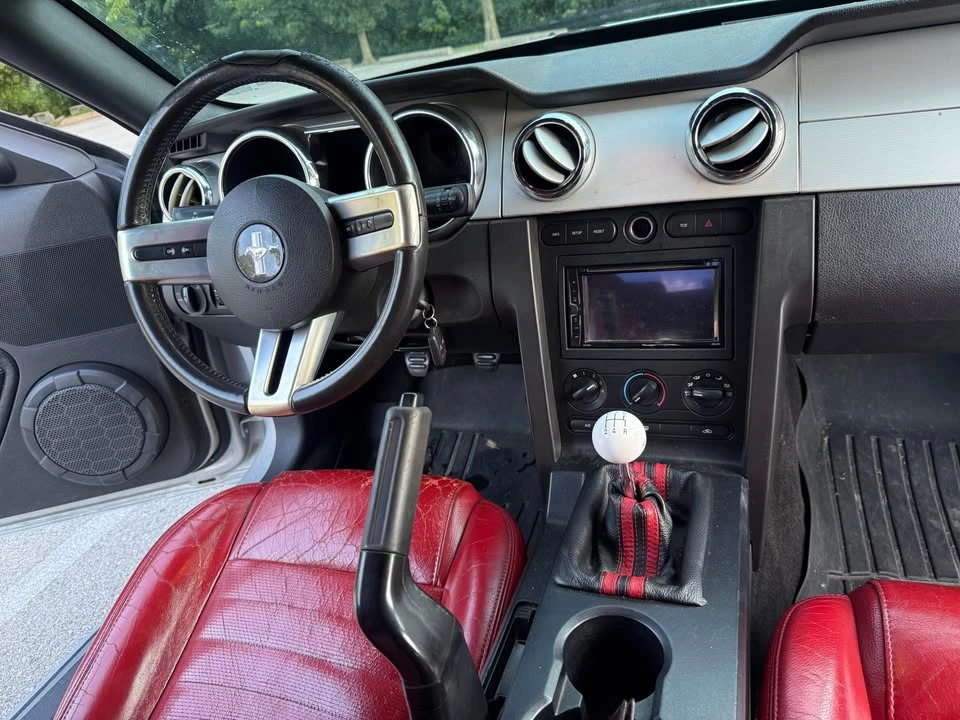 2005 Ford S197 Mustang GT - Image 12 of 13
