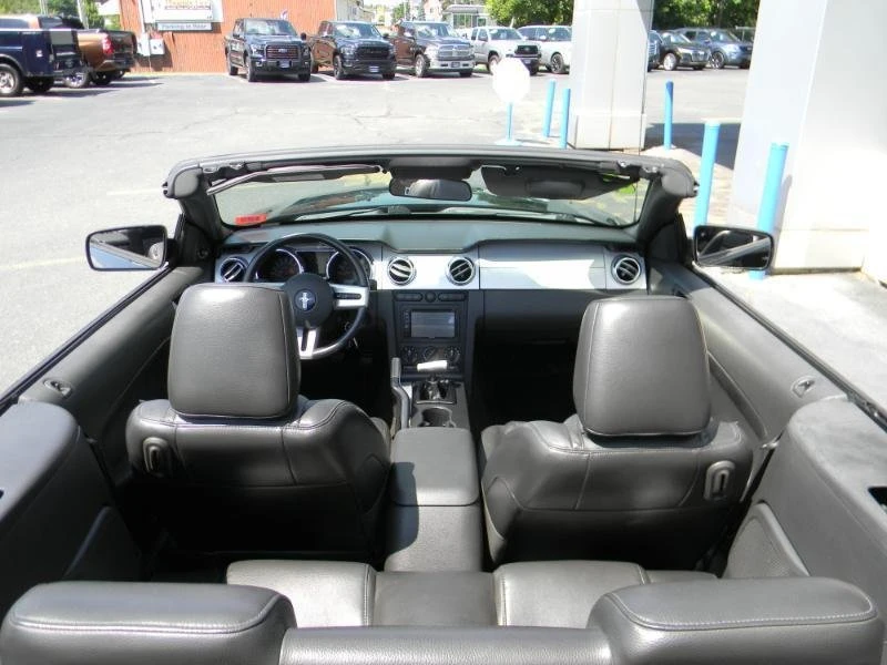 2005 Ford S197 Mustang GT - Image 15 of 19