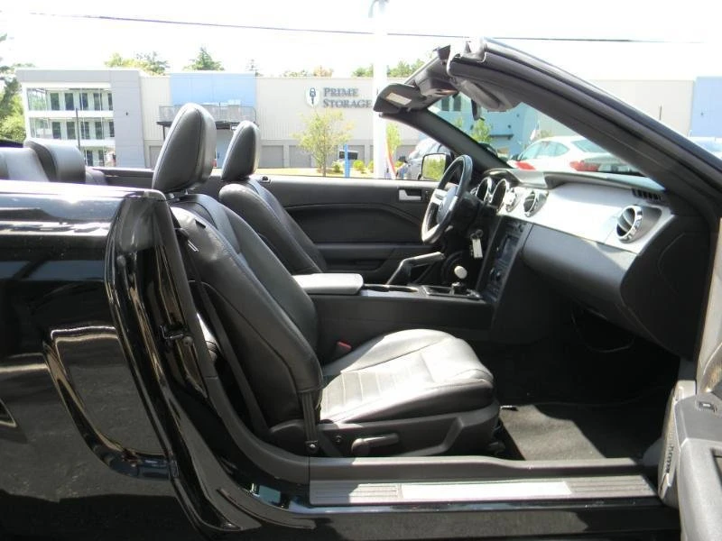 2005 Ford S197 Mustang GT - Image 14 of 19