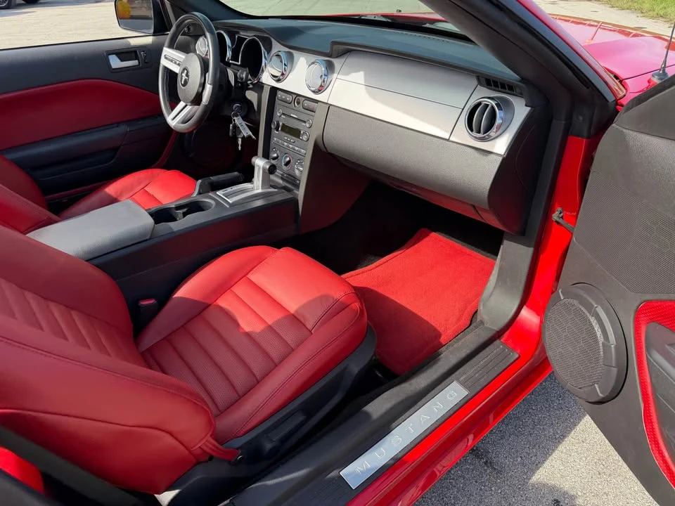 2005 Ford S197 Mustang GT - Image 11 of 14