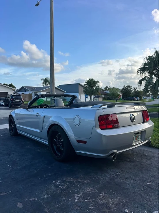 2005 Ford S197 Mustang GT - Image 3 of 13