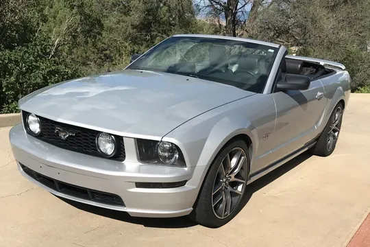 2005 Ford Mustang GT Convertible