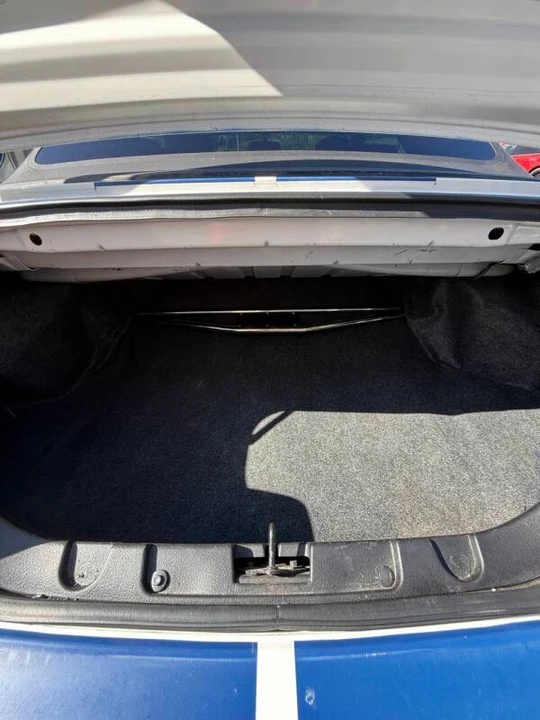 2005 Ford S197 Mustang GT - Image 14 of 15