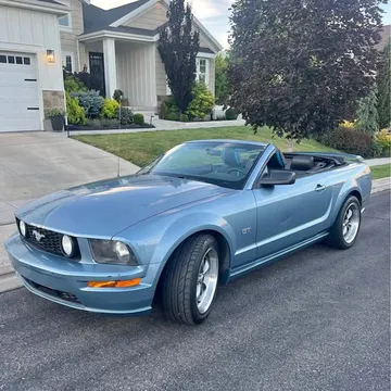 2005 Ford Mustang GT Convertible