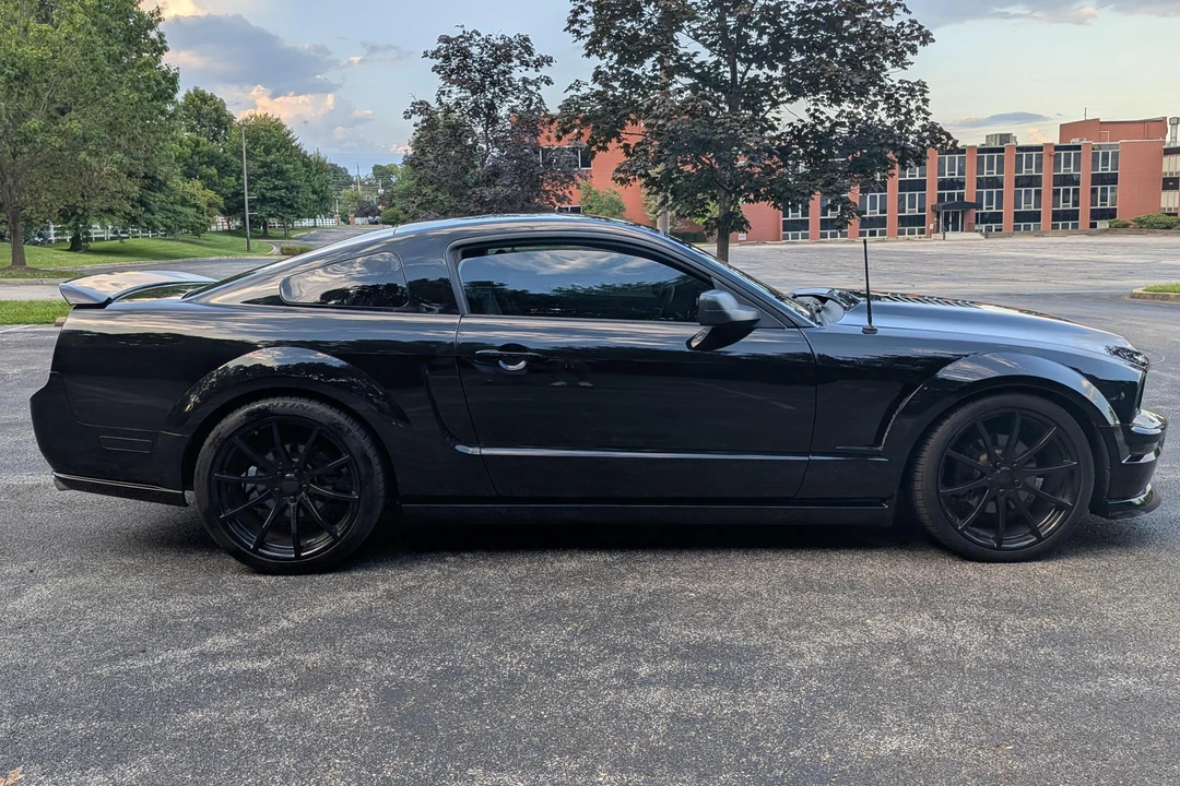 2005 Ford S197 Mustang - Image 3 of 31