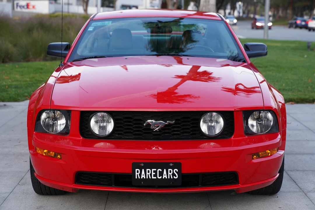 2005 Ford S197 Mustang - Image 2 of 31