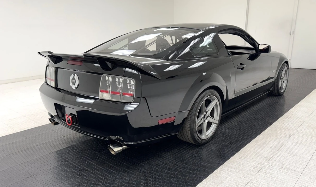 2005 Ford S197 Mustang - Image 5 of 21