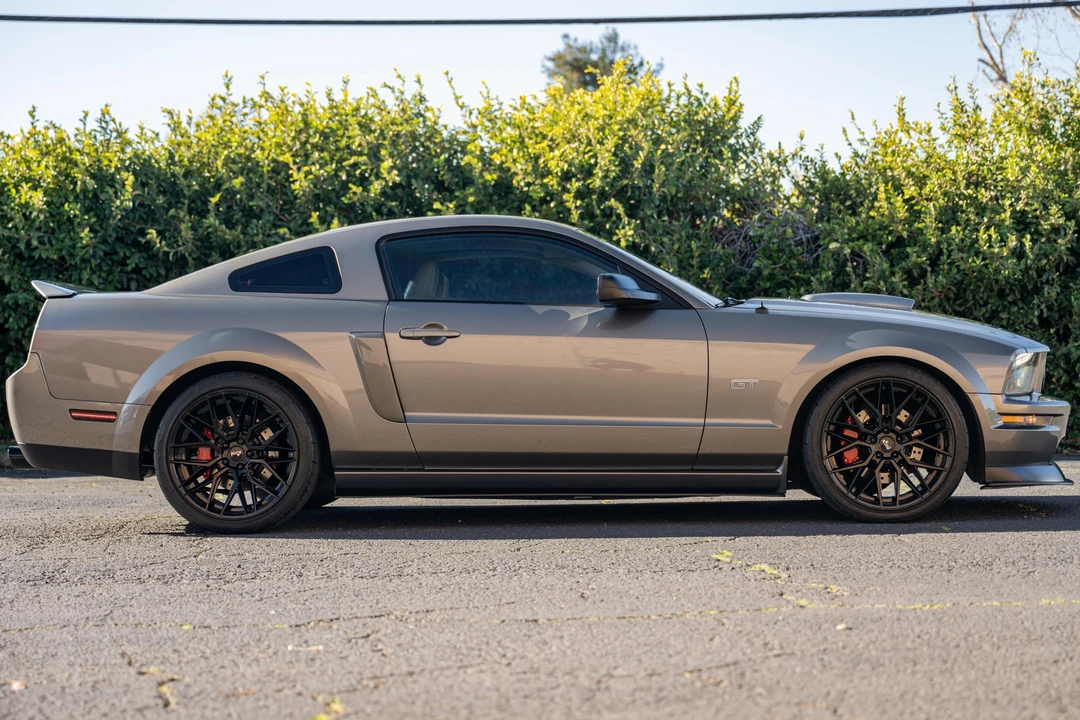2005 Ford S197 Mustang - Image 3 of 31