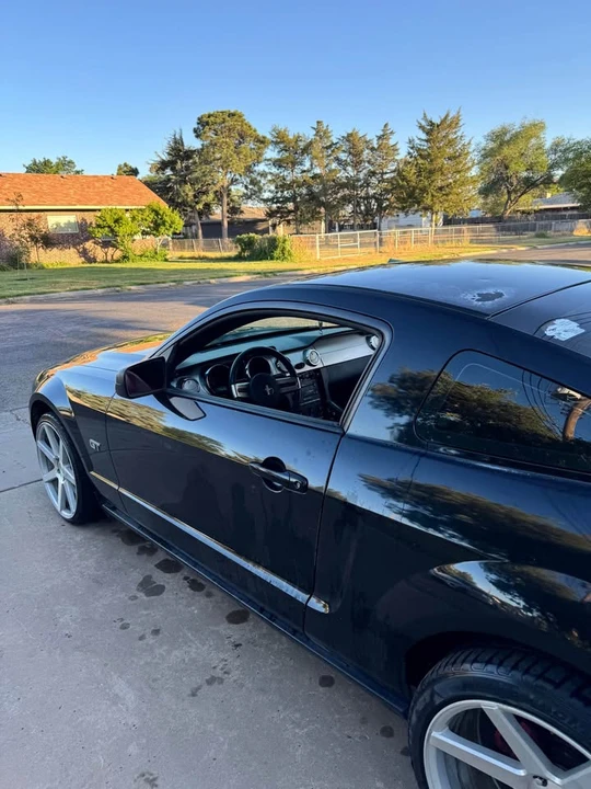 2005 Ford S197 Mustang GT - Image 5 of 11