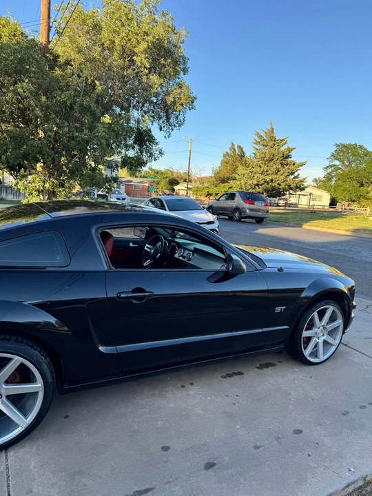 2005 Ford S197 Mustang GT - Image 2 of 11