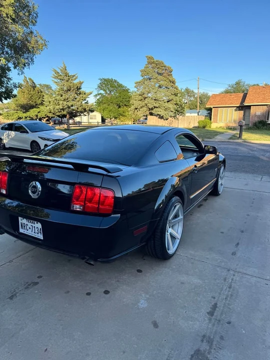 2005 Ford S197 Mustang GT - Image 3 of 11