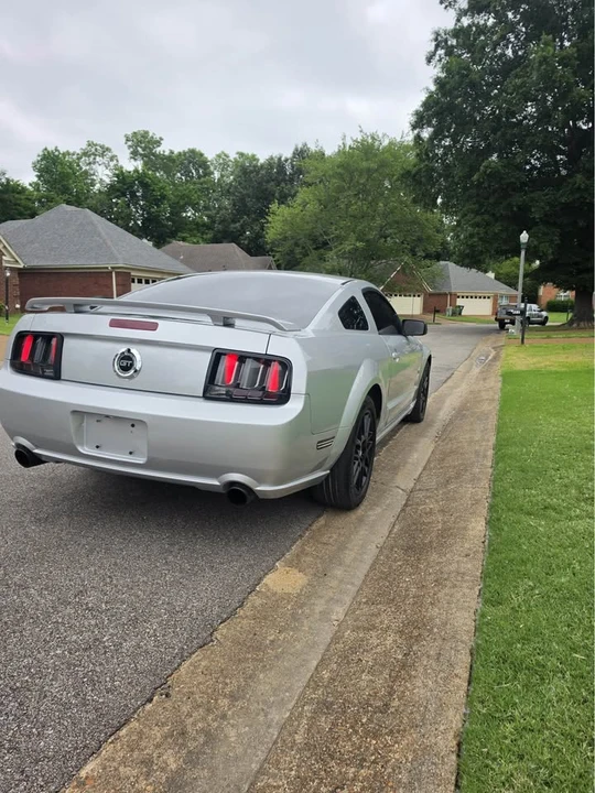 2005 Ford S197 Mustang GT - Image 4 of 11