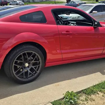 2005 Ford Mustang GT Coupe