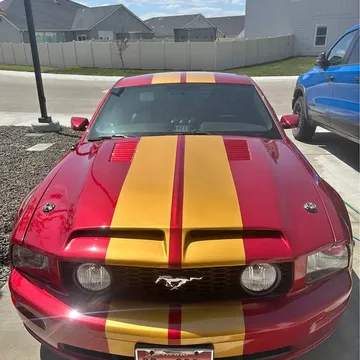 2005 Ford Mustang GT Coupe 2D