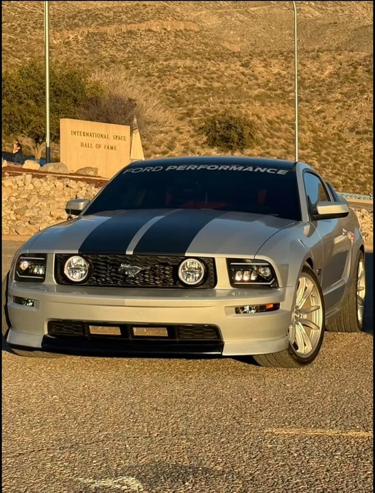 2005 Ford S197 Mustang GT - Image 9 of 10