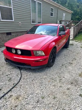 2005 Ford Mustang GT Coupe 2D