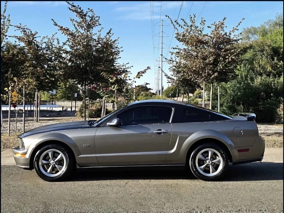 2005 Ford S197 Mustang GT - Image 2 of 10