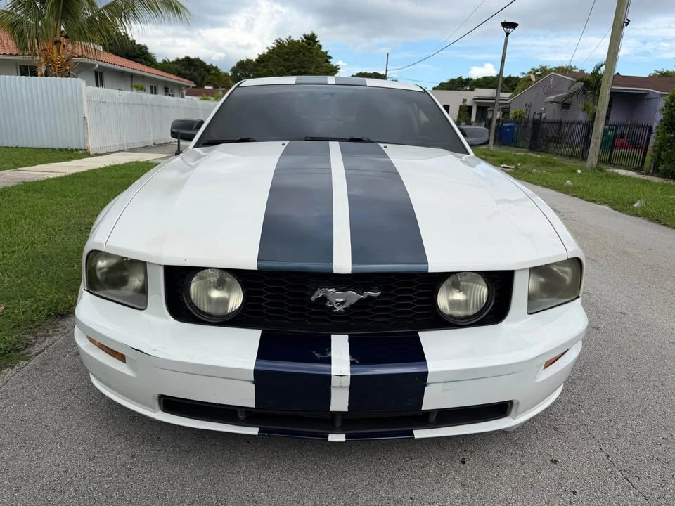2005 Ford S197 Mustang GT - Image 5 of 12