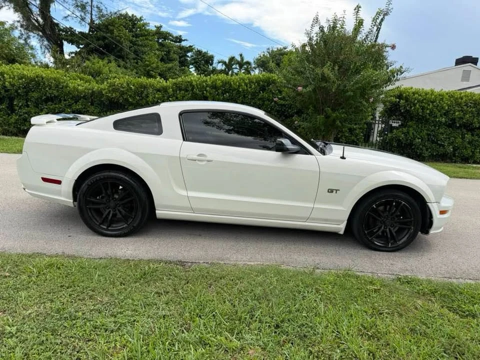2005 Ford S197 Mustang GT - Image 7 of 12