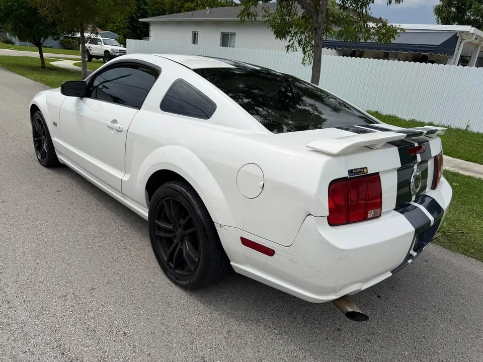 2005 Ford S197 Mustang GT - Image 5 of 12