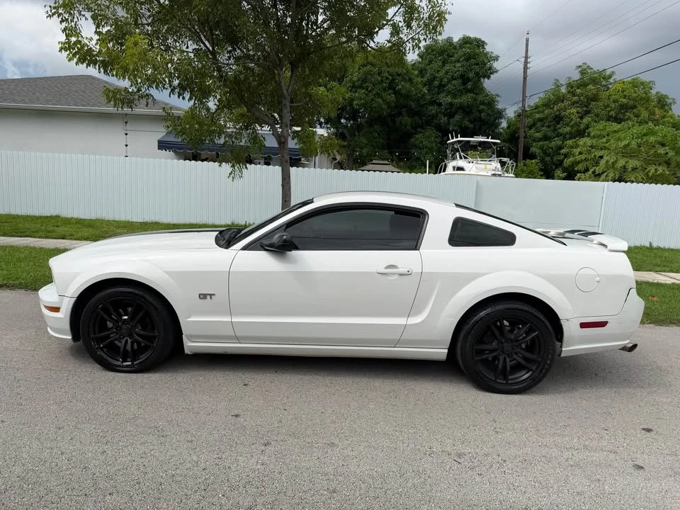 2005 Ford S197 Mustang GT - Image 8 of 12