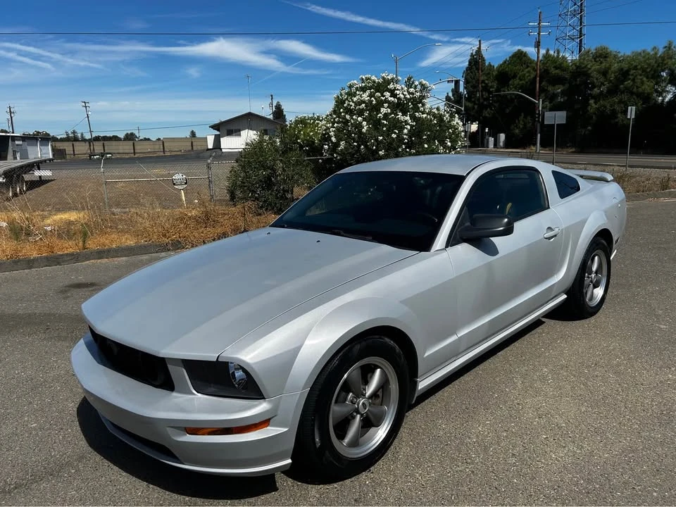 2005 Ford S197 Mustang GT - Image 2 of 17