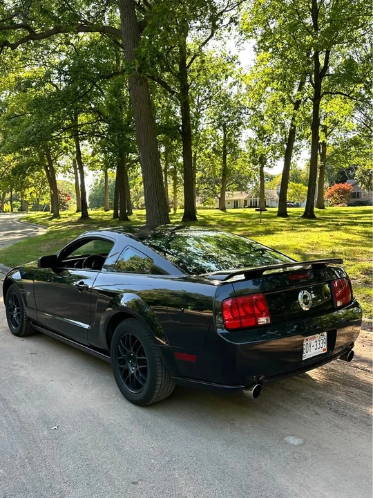 2005 Ford S197 Mustang GT - Image 2 of 14