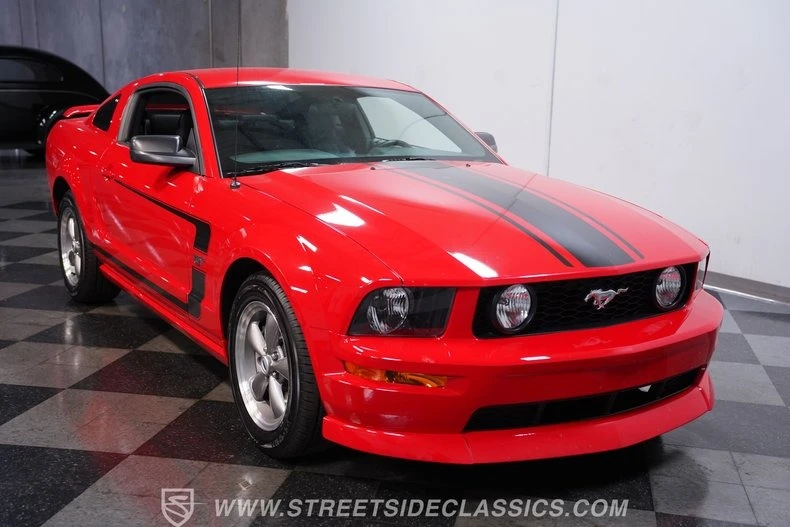 2005 Ford S197 Mustang GT - Image 11 of 28