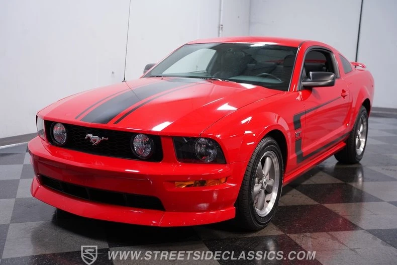 2005 Ford S197 Mustang GT - Image 13 of 28